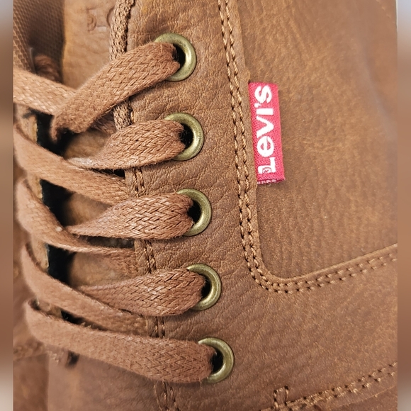 Men's Levi's faux leather sneakers size 8 - Picture 6 of 10